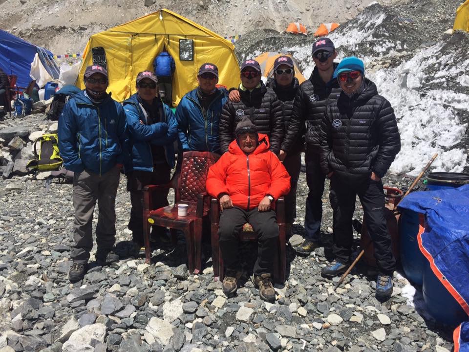 Minbahadur Sherchan, Gurkha Everest Expedition, Everest